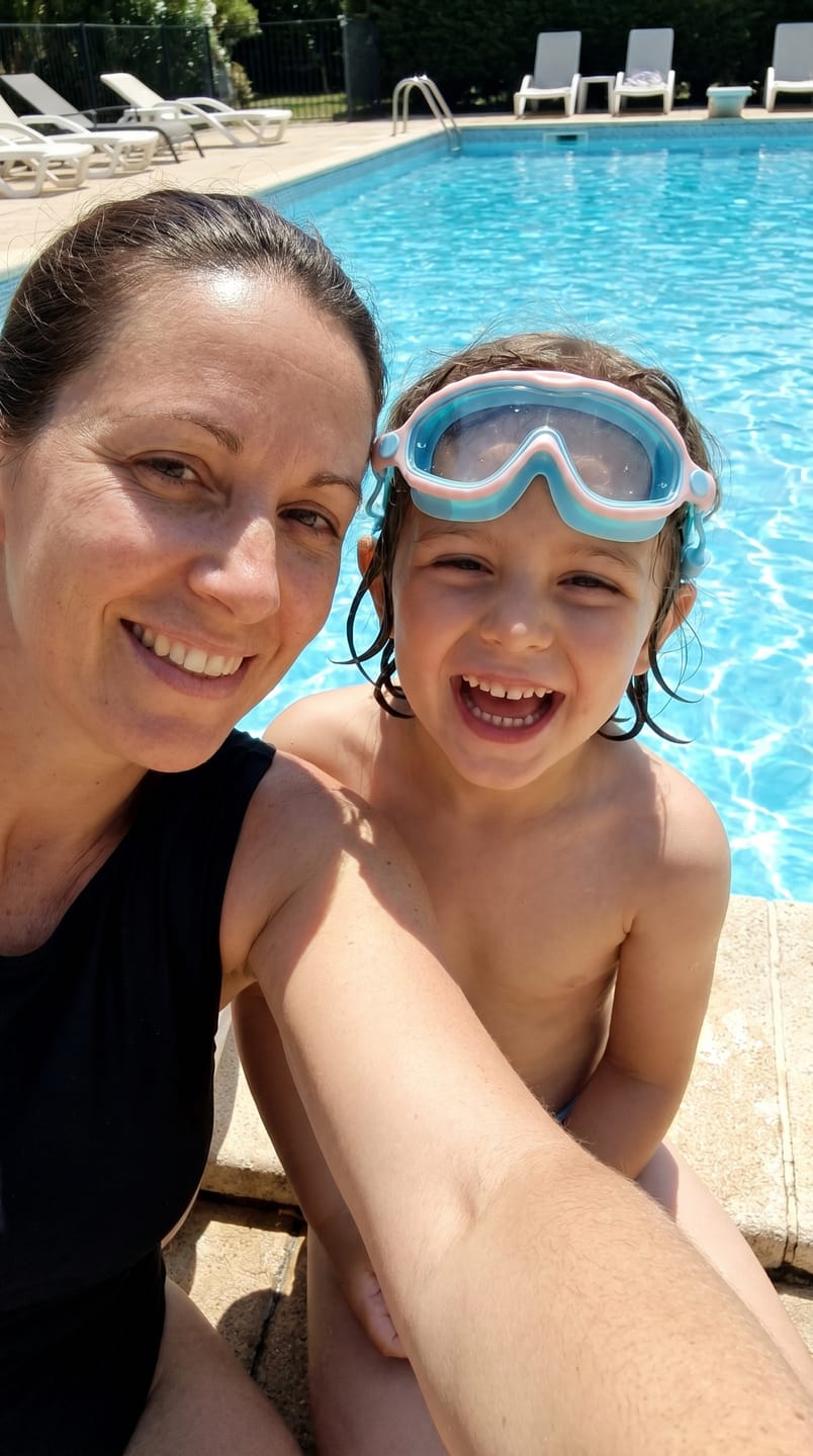 Customer photo review of Lunettes de piscine Gloovi™