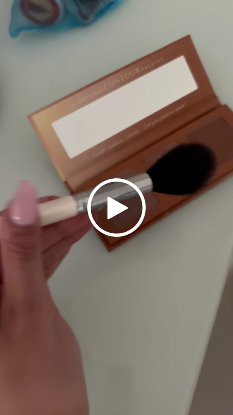 Customer video review of Paleta za konturisanje