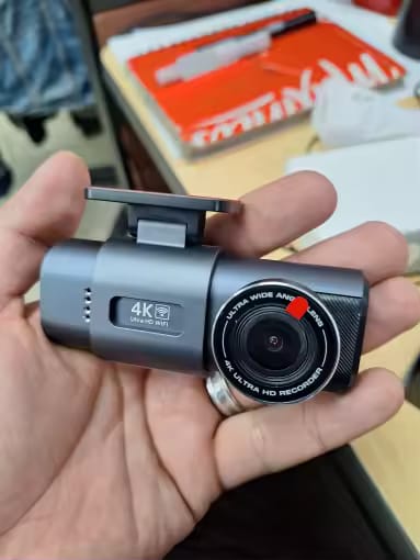 Customer photo review of 4K Dashcam mit Nachtsicht, Wi-Fi, GPS & 24H Parküberwachung