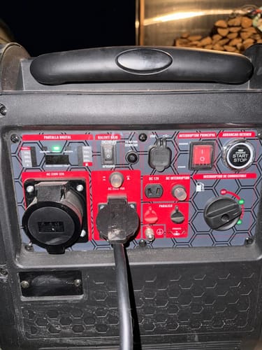 Customer photo review of Generador Eléctrico Inverter de 5.0Kw super silencioso, portátil y encendido inalámbrico Modelo TG5500i Tomahawk Power