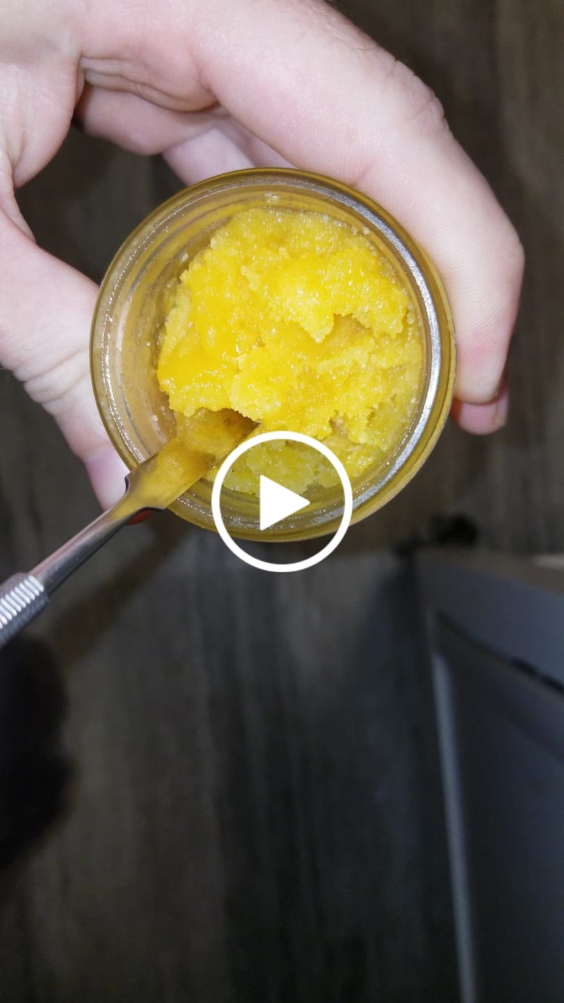 Customer video review of Strawberry Guava Runtz Badder Wholesale