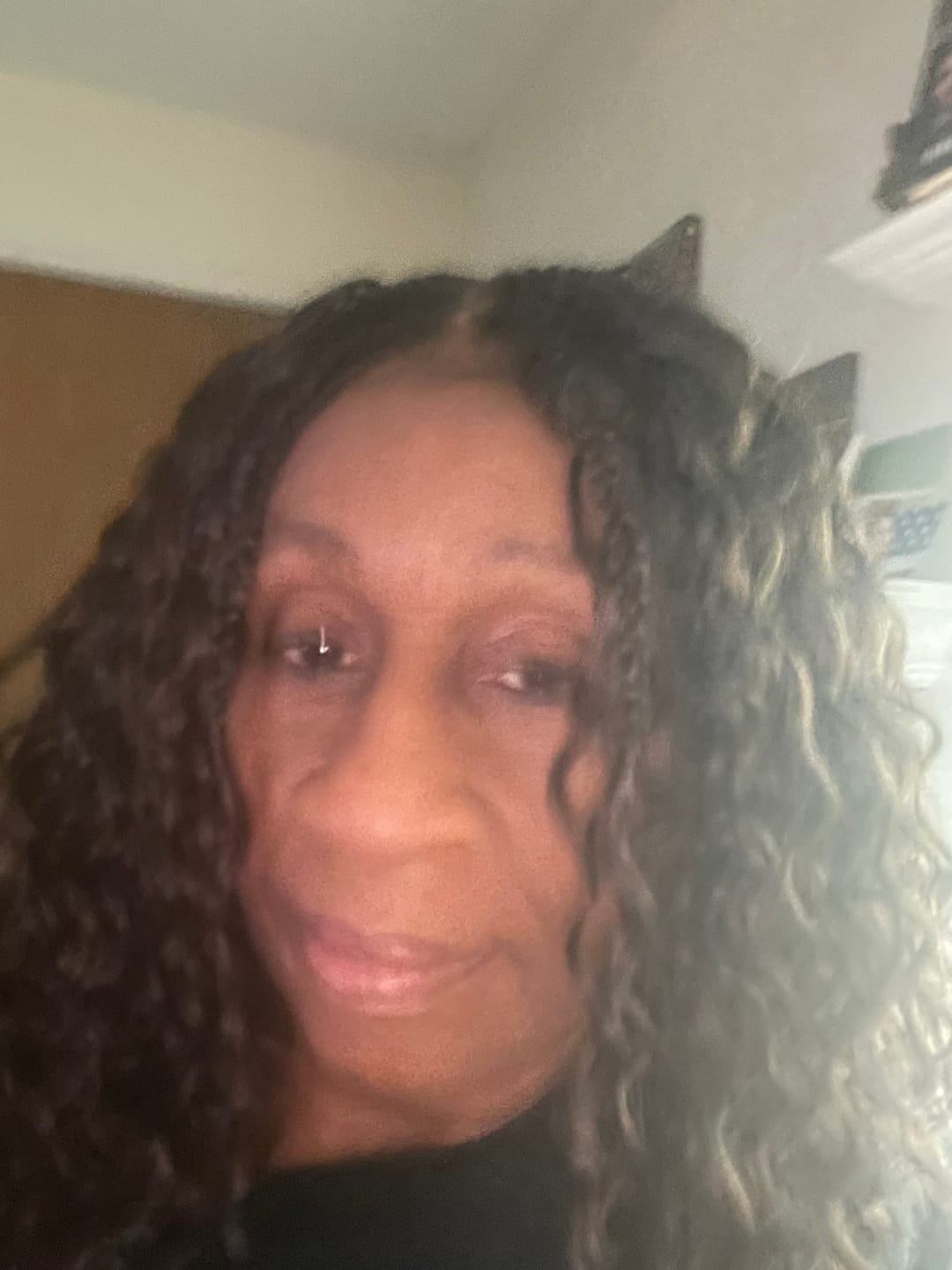 Customer photo review of Kiki - 16" Pre Bleached Swiss HD Lace Human Hair Curls Full Lace Knotless Boho Box Braided Wig