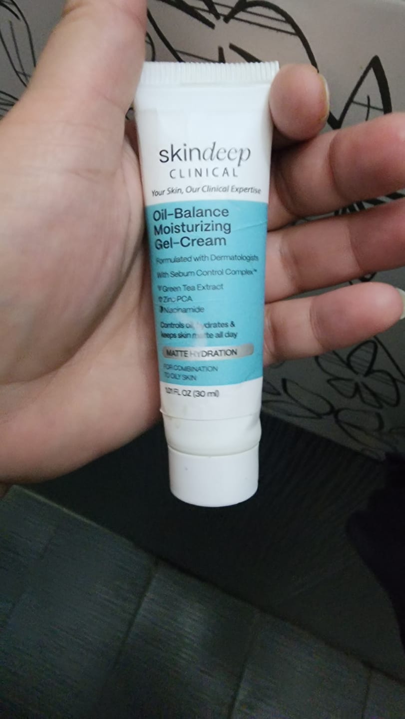 Customer photo review of Oil-Balance Moisturizing Gel-Cream