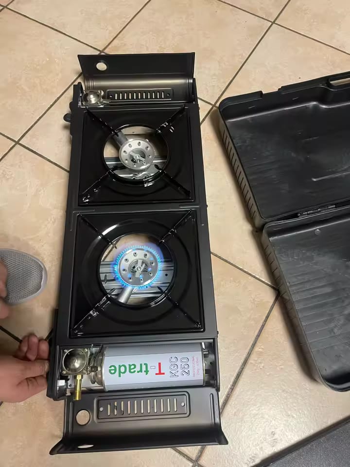 Customer photo review of 2500W Tragbarer 2-Flammen-Campingkocher mit Grillschale & Tragetasche