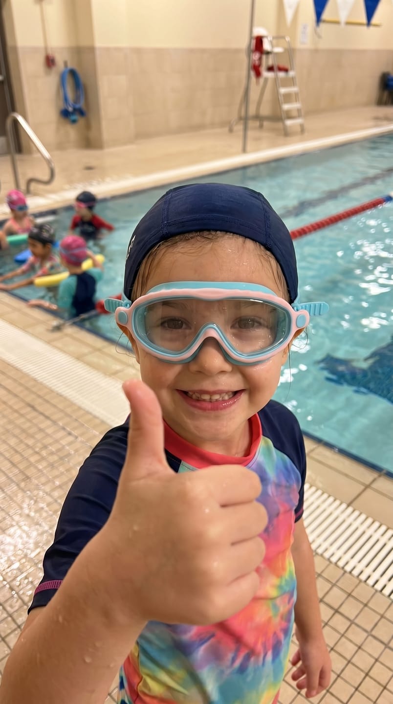 Customer photo review of Lunettes de piscine Gloovi™