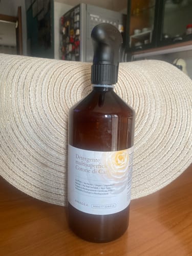 Customer photo review of Detergente multisuperficie "Cotone di Camelia" - Ricarica da 1L