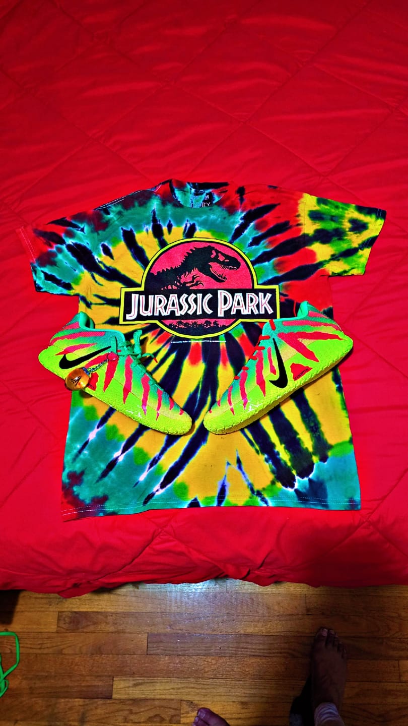 Customer photo review of JURASSIC PARK: RETRO ICON - TIE-DYE T-SHIRT