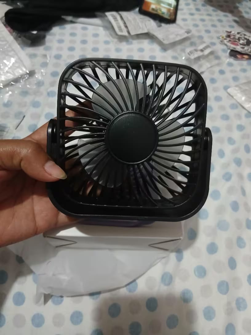 Customer photo review of USB Mini Desk Fan – 4-Inch Portable 3-Speed 360° Adjustable Fan