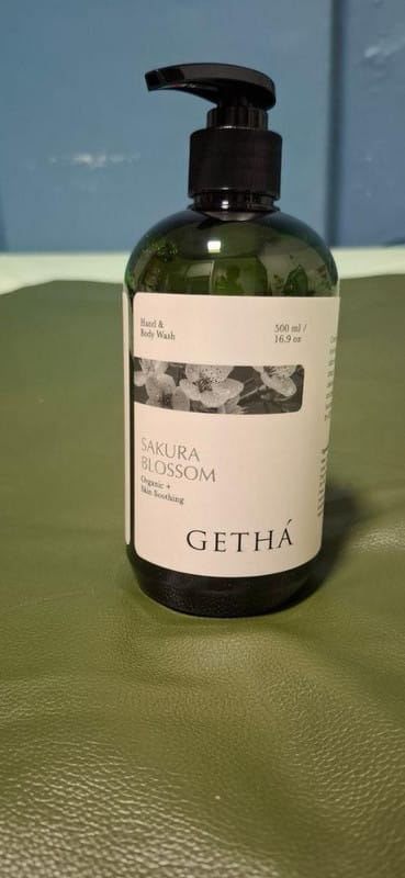 Customer photo review of Getha Premium Botanical Body Wash 500ml