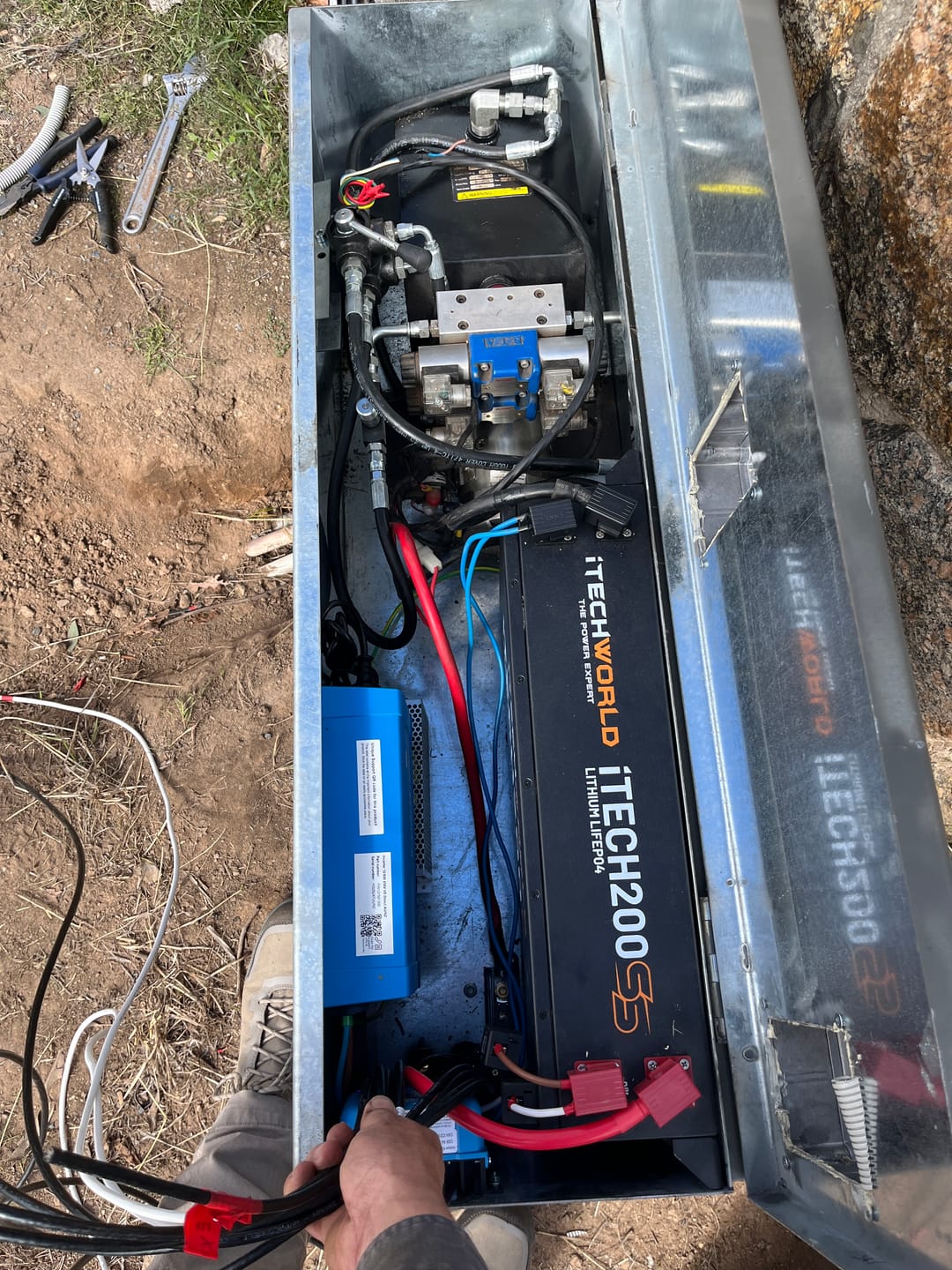 Customer photo review of Victron Phoenix Inverter VE.Direct 230V AU/NZ