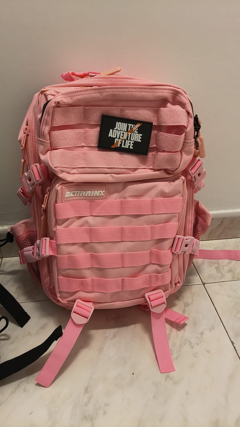 Customer photo review of Mochila Táctica 25L All In Rosa
