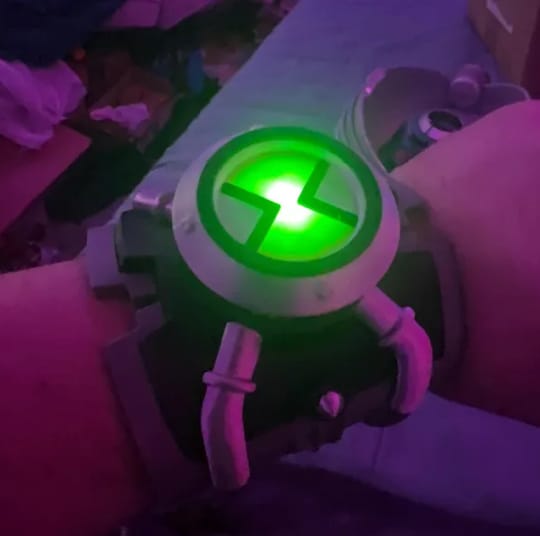 Customer photo review of Ben 10 Omnitrix Pod Replica