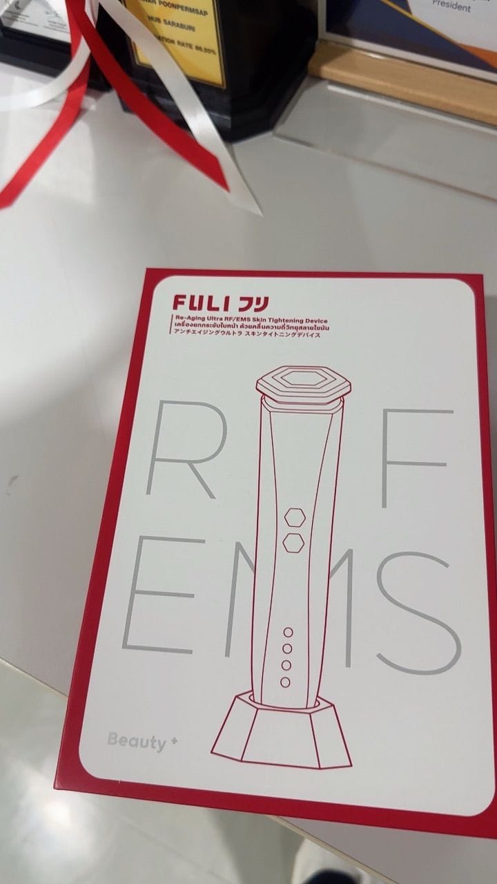 Customer photo review of Re-Aging เครื่องยกกระชับใบหน้า ด้วยคลื่นความถี่วิทยุสลายไขมัน Ultra RF/EMS | Re-Aging Ultra RF/EMS Skin Tightening Device