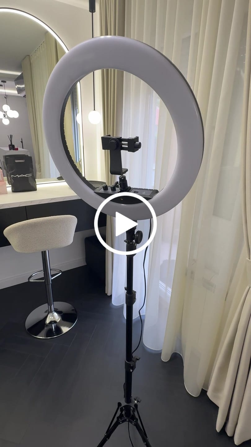 Customer video review of Ring Light 18"