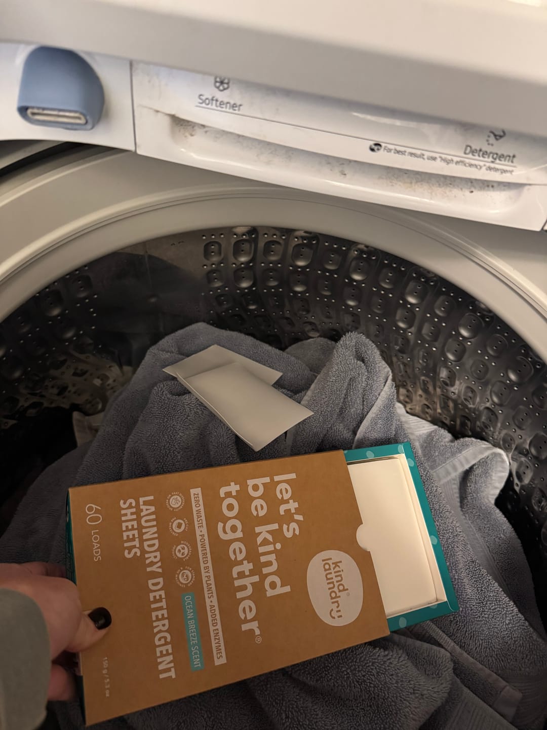 Customer photo review of Laundry Detergent Sheets
