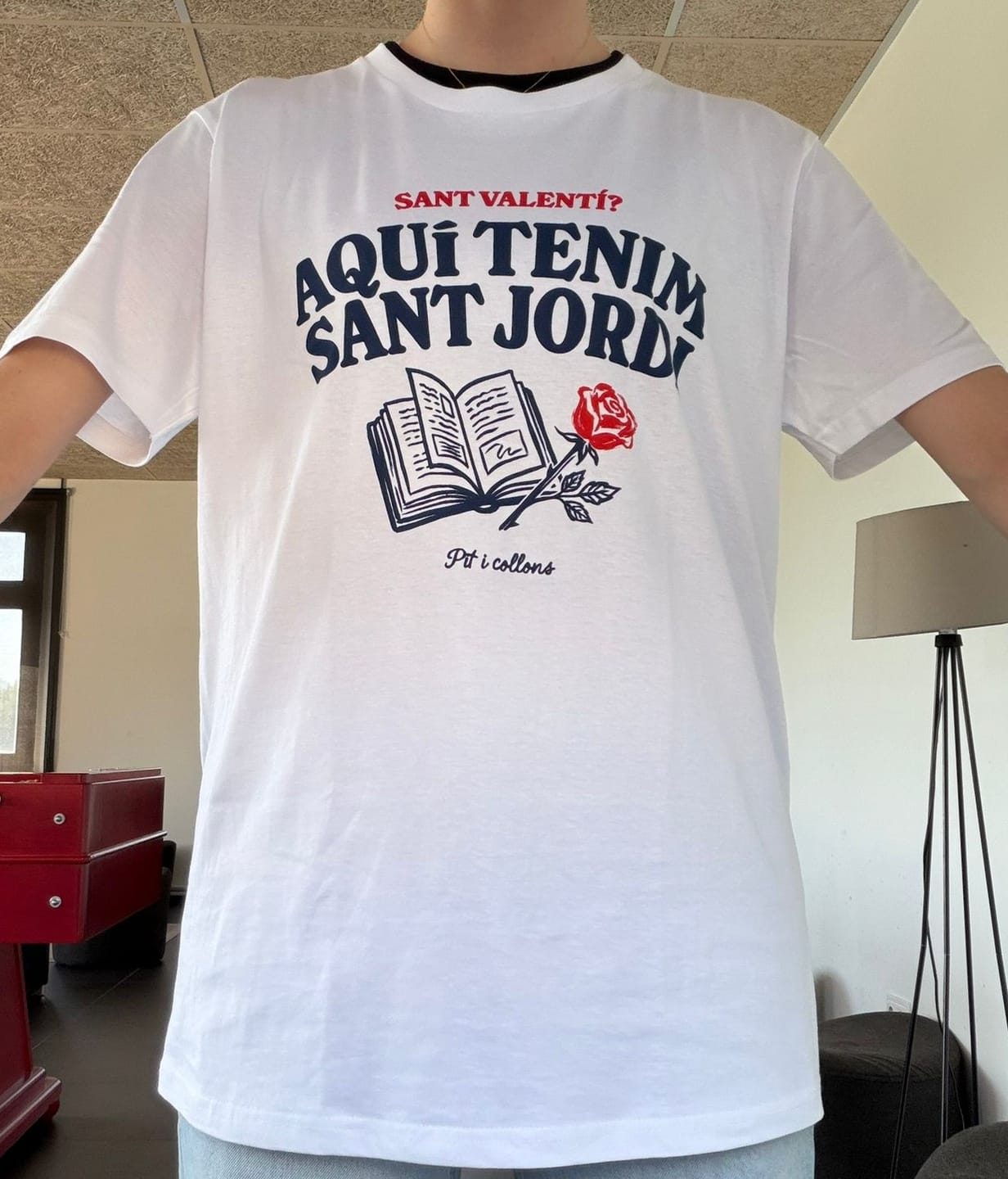 Customer photo review of Aquí tenim Sant Jordi