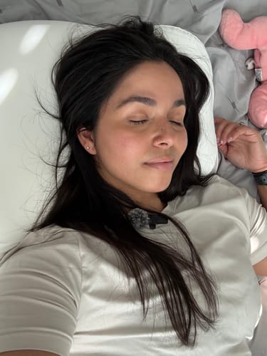 Customer photo review of Mellow CloudAlign™ Pillow