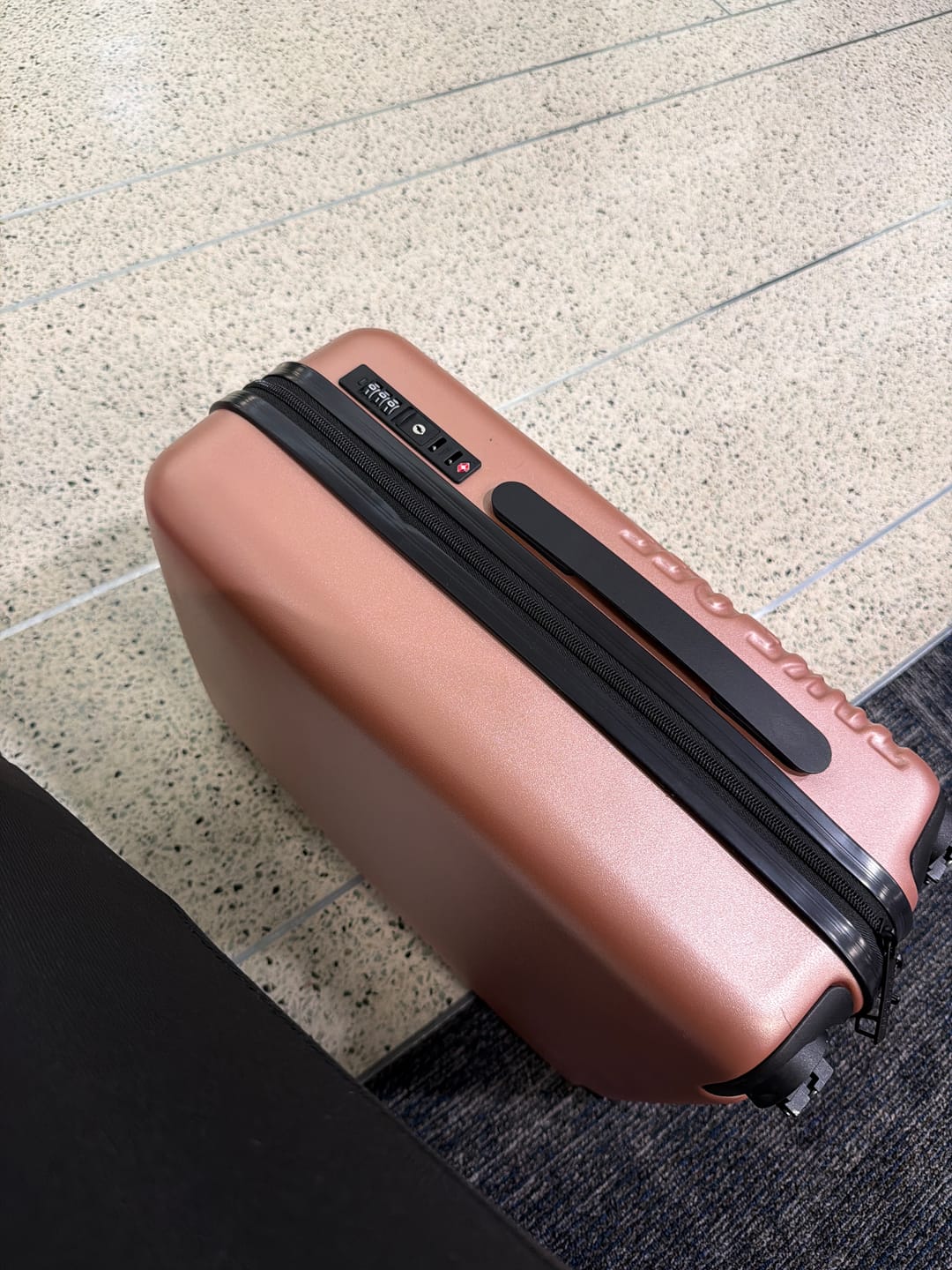 Customer photo review of Personal Item Suitcase 3.0+ (GREEN Tab)