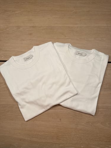 Customer photo review of 1900s Heavyweight Cotton Jersey Boxy T-Shirt