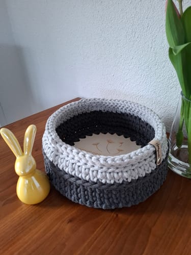 Customer photo review of Kunstleder Label "Handgemacht" für Häkelkörbe etc. - 90x15 mm - CS0026