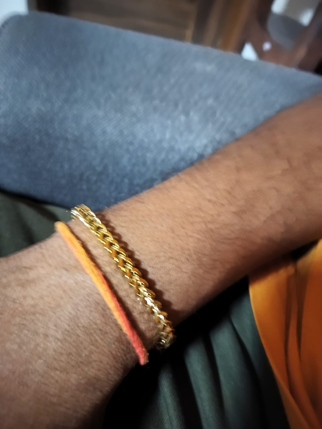 Customer photo review of Classic Gold Chain Bracelet