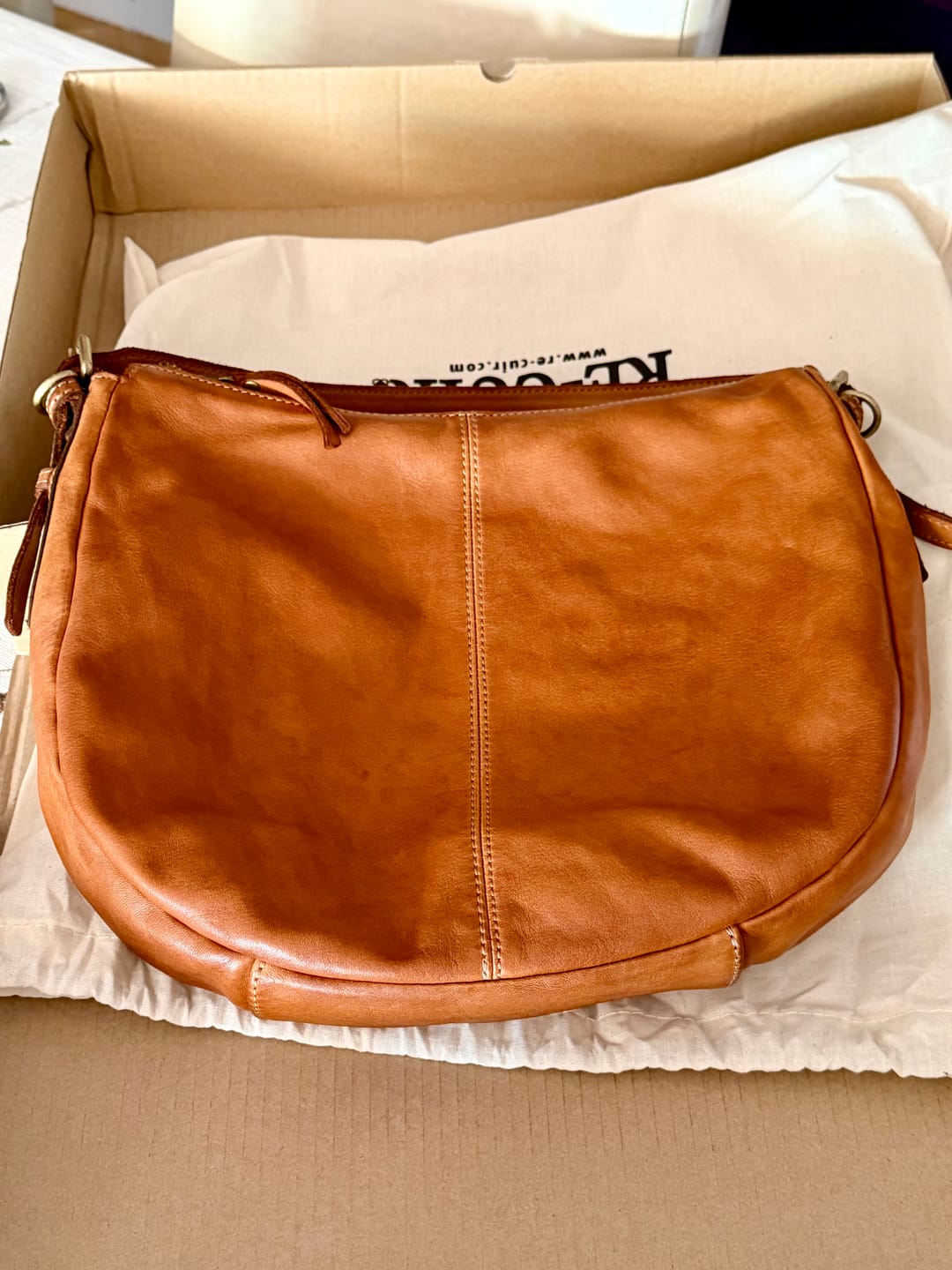 Customer photo review of BOLSO TOKYO