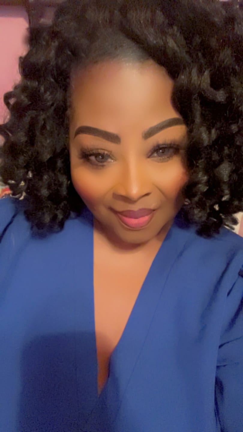 Customer photo review of Freetress Equal Drawstring Fullcap Half Wig - NATURAL ROD SET