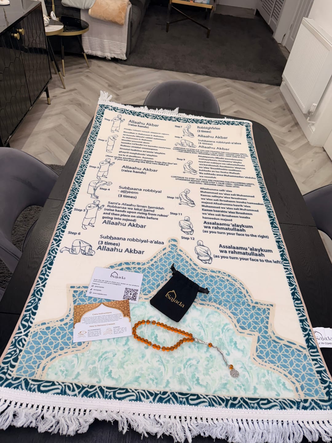 Customer photo review of Step-by-Step Phonetic Salah Padded Prayer Mat
