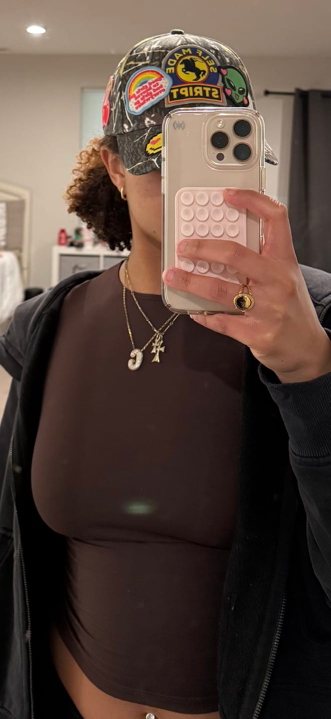 Customer photo review of PERFECT TEE