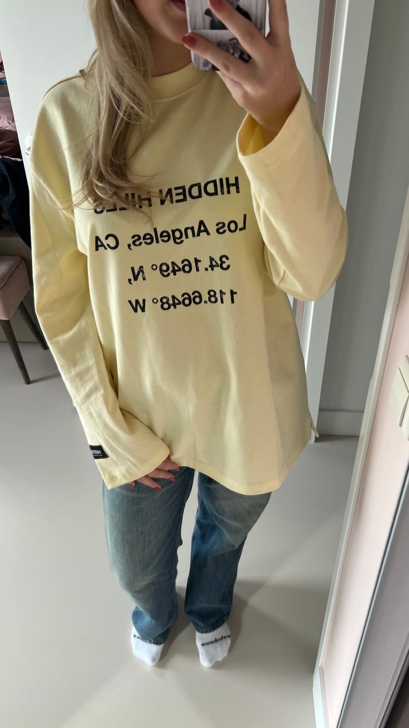 Customer photo review of VINTAGE LOGO LONGSLEEVE T-SHIRT BUTTER YELLOW
