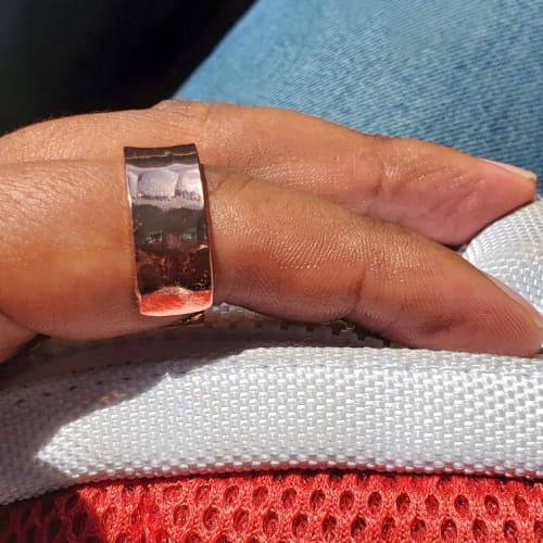 Customer photo review of Maro - Bague Cuivre Magnétique