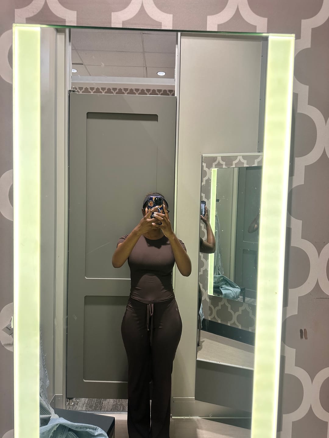 Customer photo review of PERFECT TEE