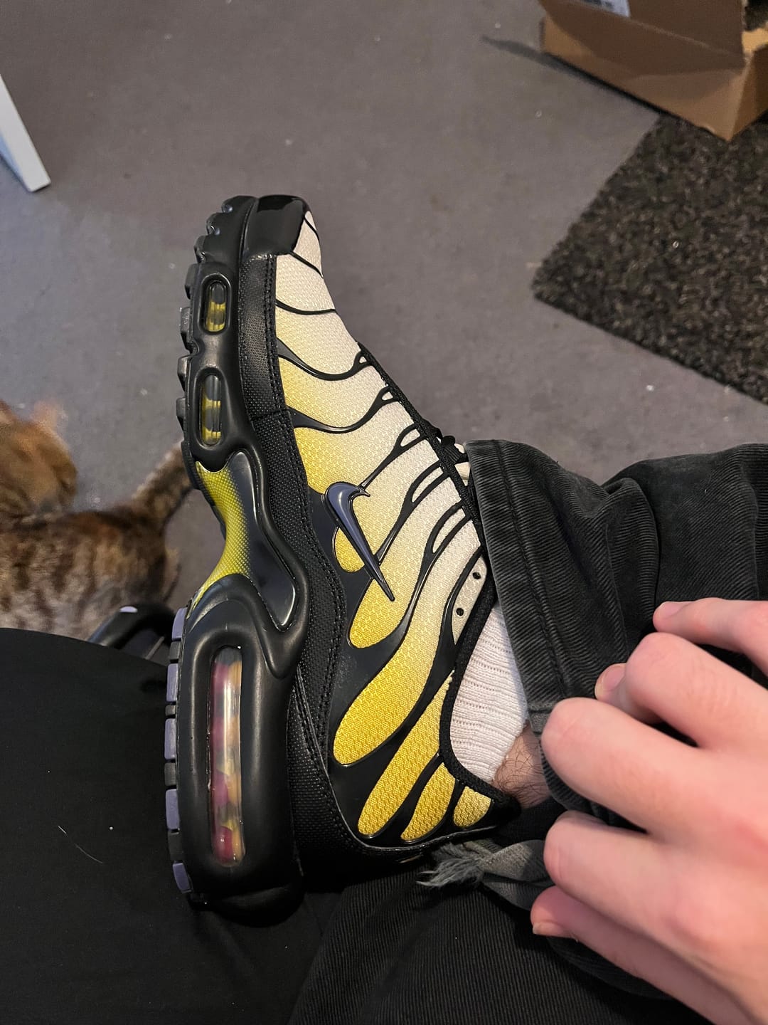 Customer photo review of Nike Air Max Plus TN 'Black/Yellow' Men's