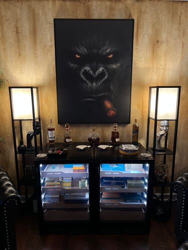 Customer photo review of Gorilla Smoking Cigar