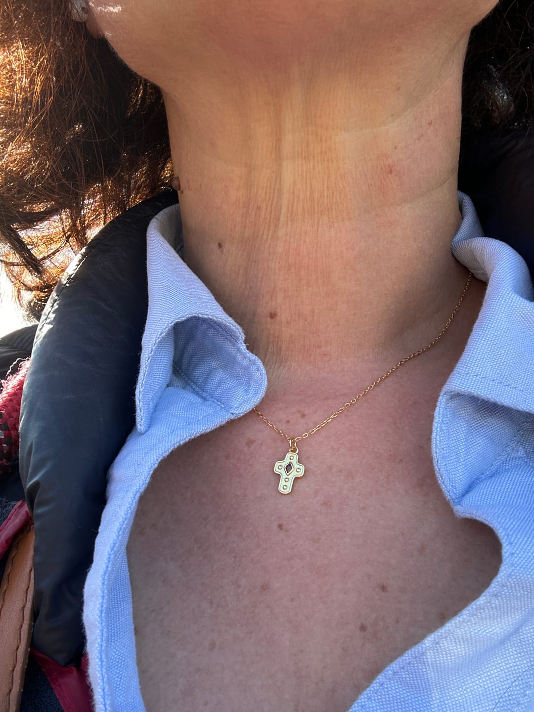 Customer photo review of Collar Cruz Diamantada