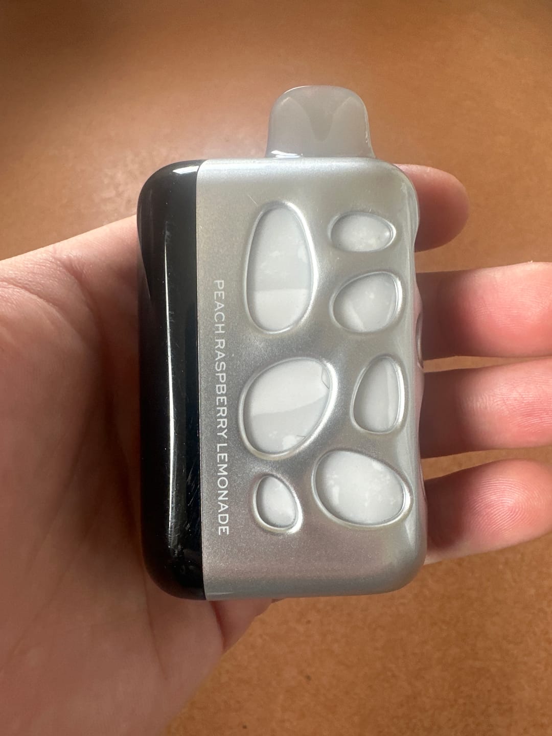 Customer photo review of Vozol Rave 40.000