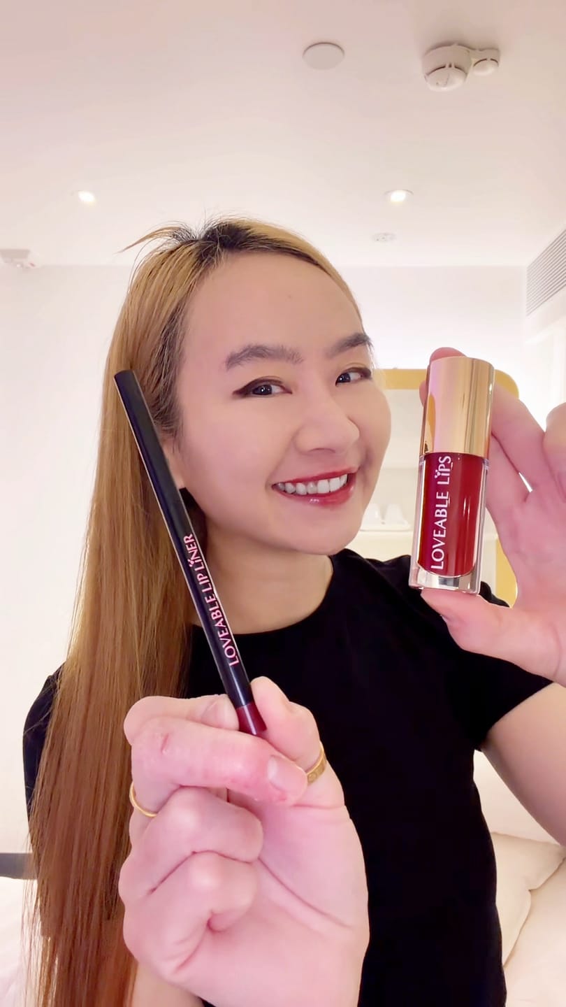 Customer photo review of Berry Defined Lip Liner