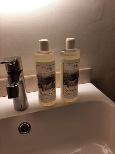 Customer photo review of Gel Douche au Lait d'Anesse BIO 500ml