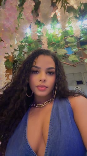 Customer photo review of CurlyMe 3 In 1 Half Wig Water Wave Glueless Install Half Wig With Adjustable String Beginner Friendly