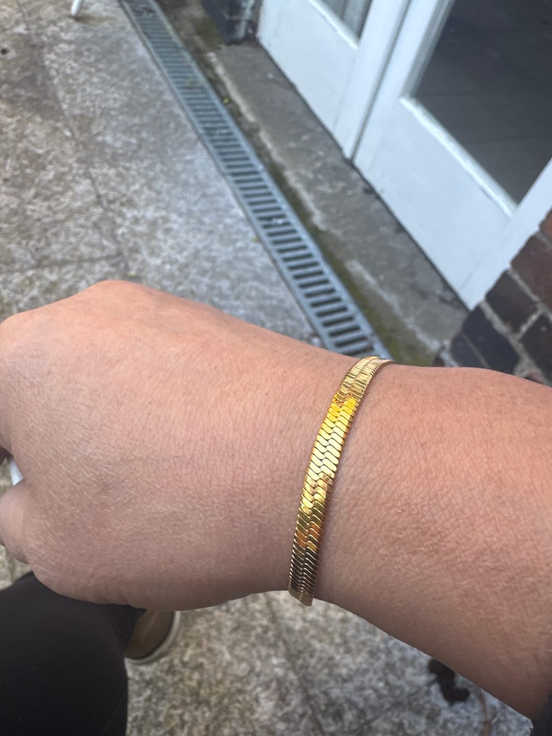 Customer photo review of Herringbone Bracelet Gold