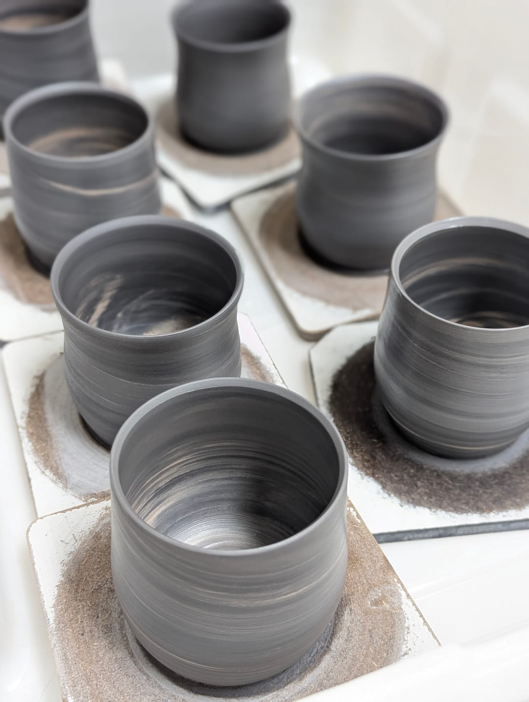 Customer photo review of Nigra Black Stoneware Clay 10Kg Bag