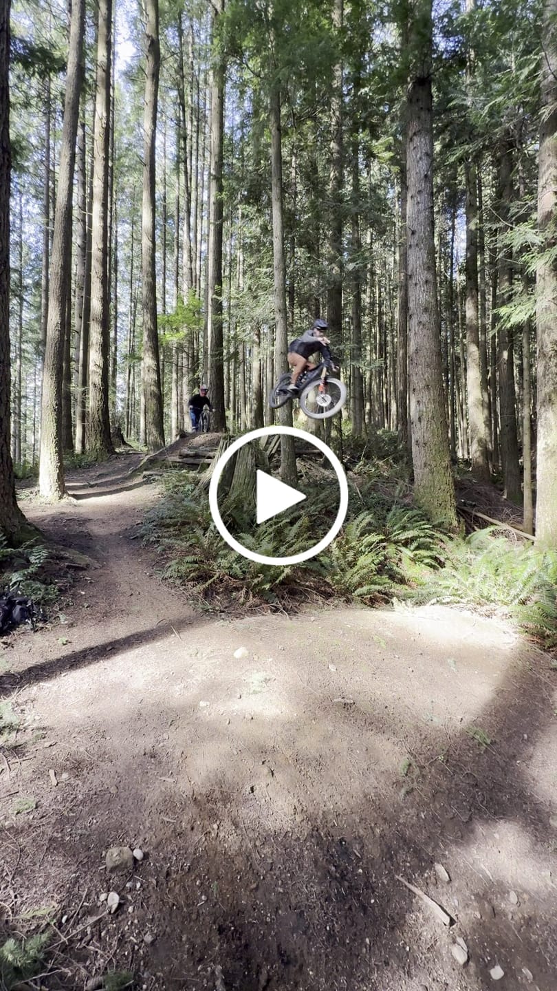 Customer video review of Duel | Long Sleeve | Plushteq™ Jersey