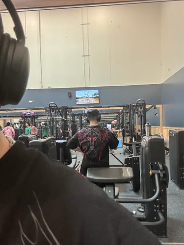 Customer photo review of Resurrection Oversized T-shirt [NIGHTMARE]