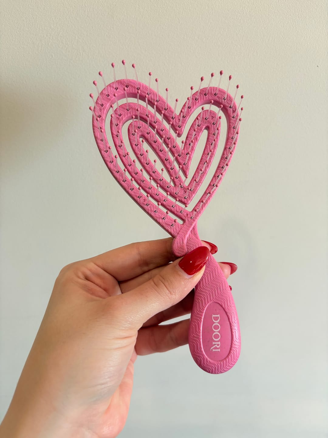 Customer photo review of Четка за коса "Споделено сърце" Doori Cosmetics