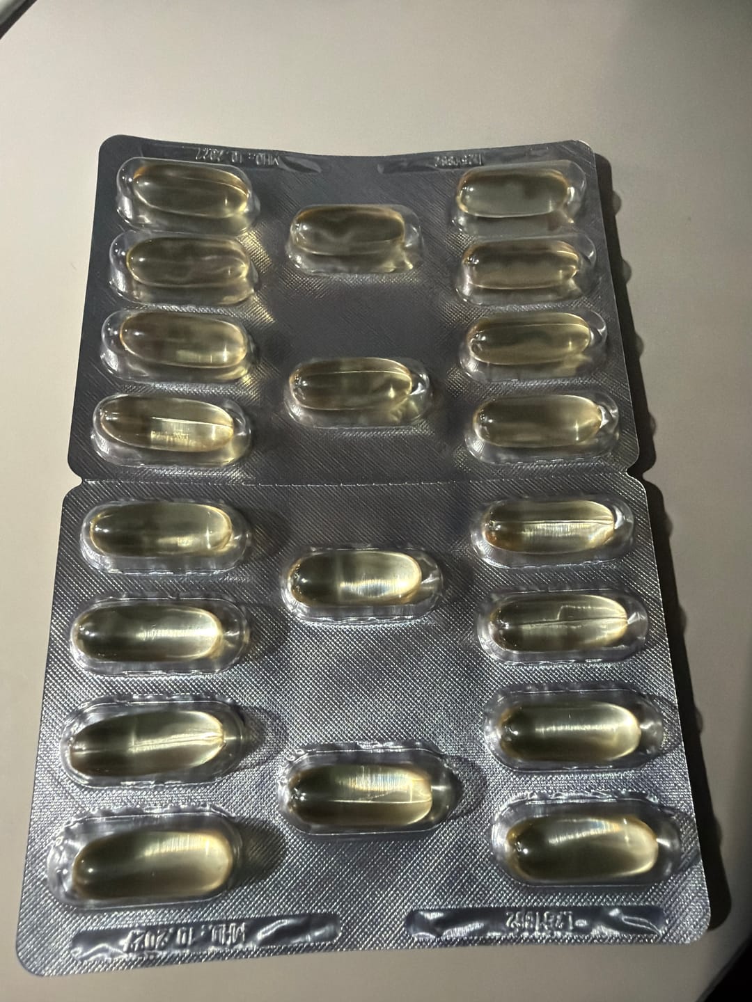 Customer photo review of 多寶 Doppelherz system 高濃度深海魚油 維生素D&E Omega 3 Konzentrat 1500 Kapseln 120 Stk