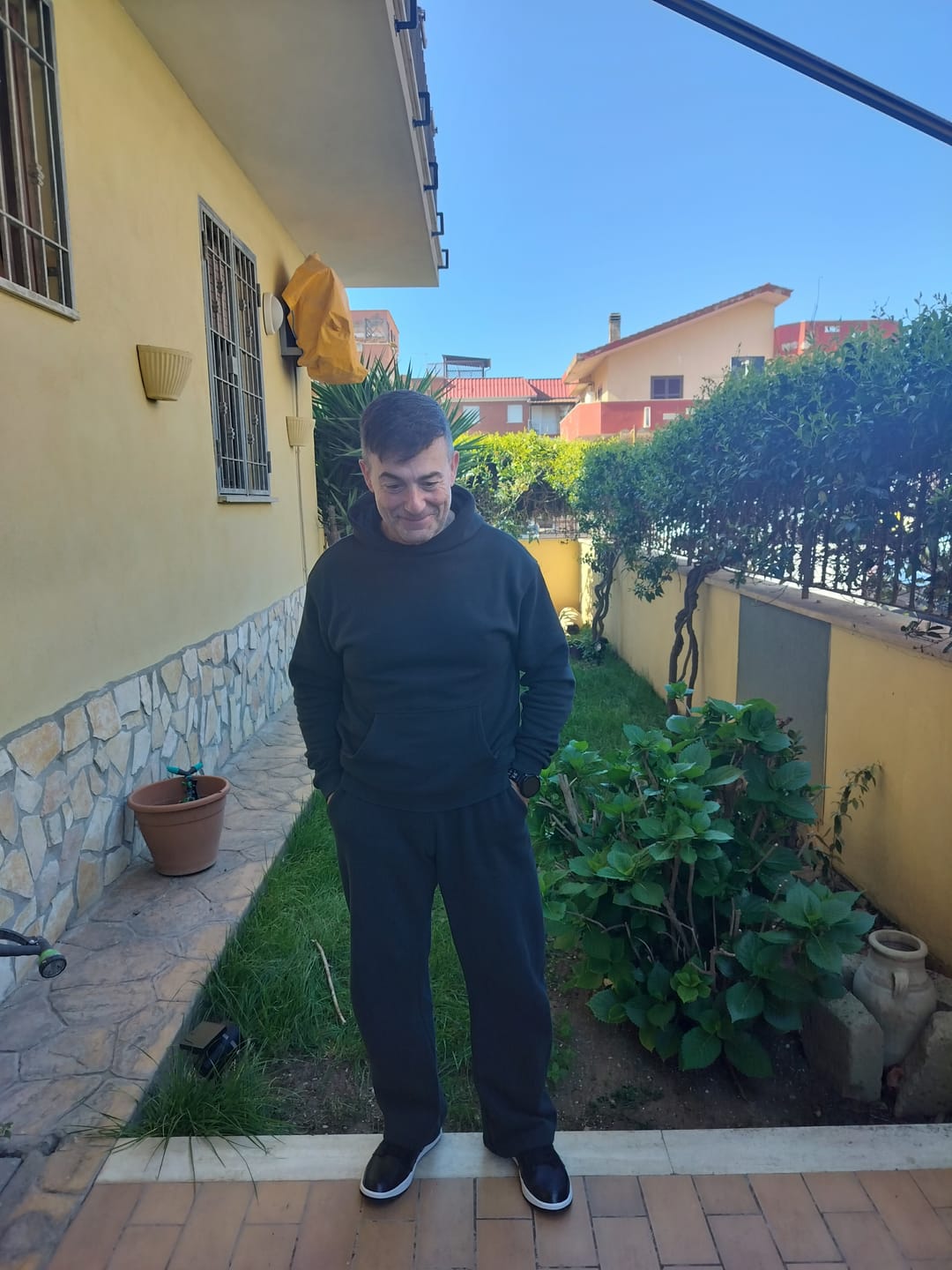 Customer photo review of Sweatpants Wide Fit Blanks 330GSM Dark Grey