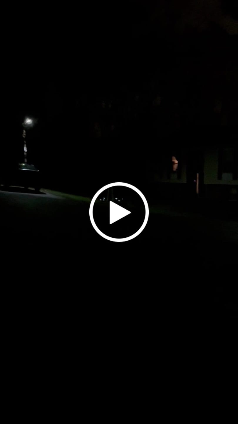 Customer video review of 140W Solar Street Light 14000 Lumens