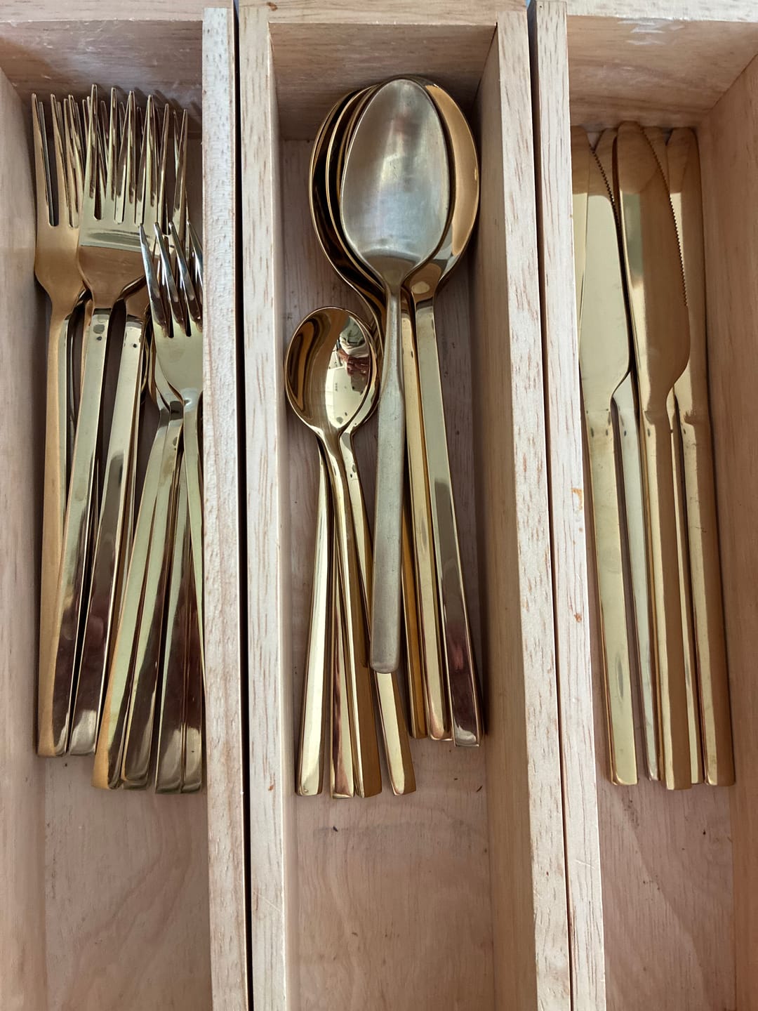 Customer photo review of 30 Piece Arya Flatware Utensils Sets