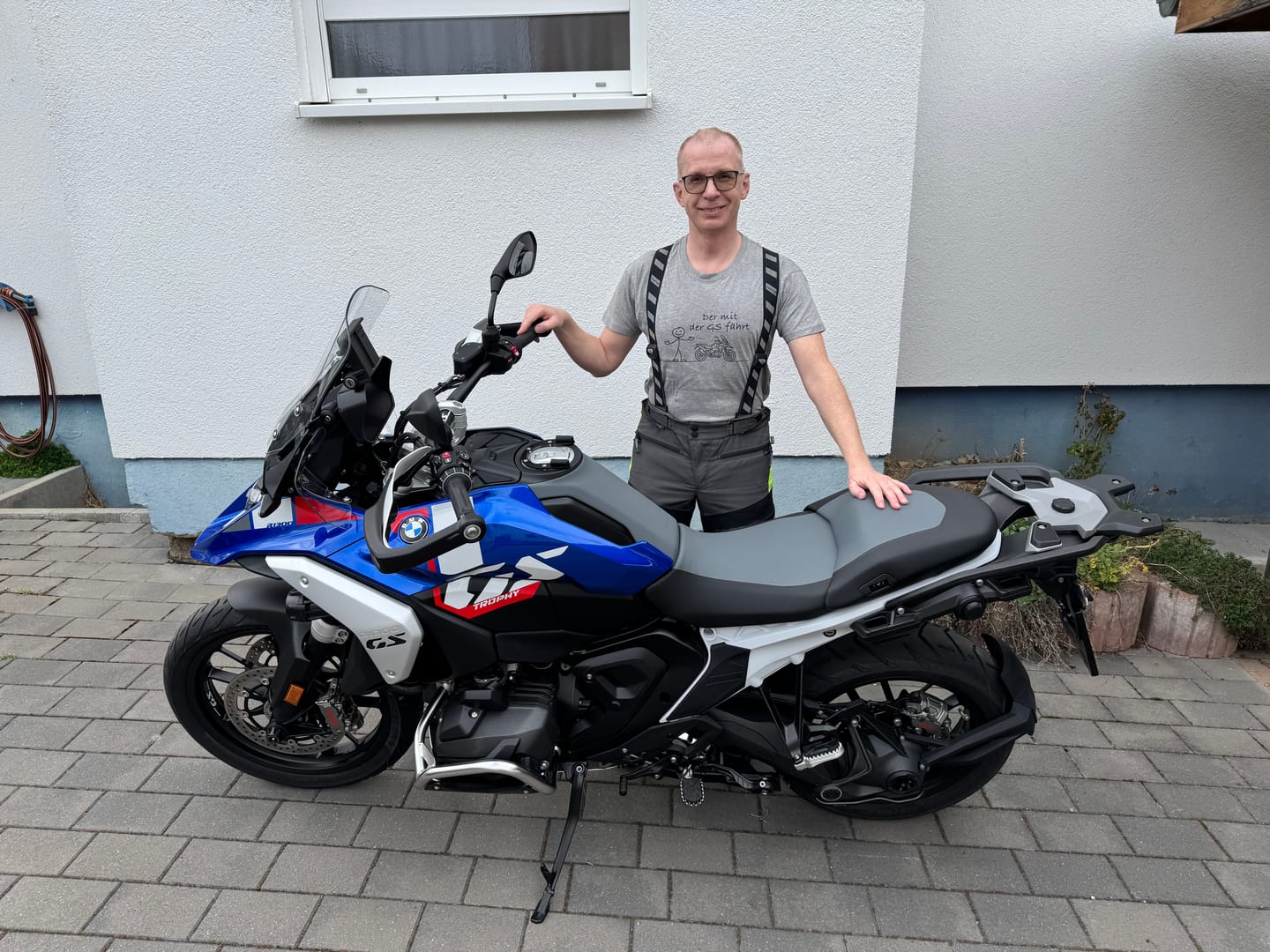 Customer photo review of Der mit der GS - Herren Shirt