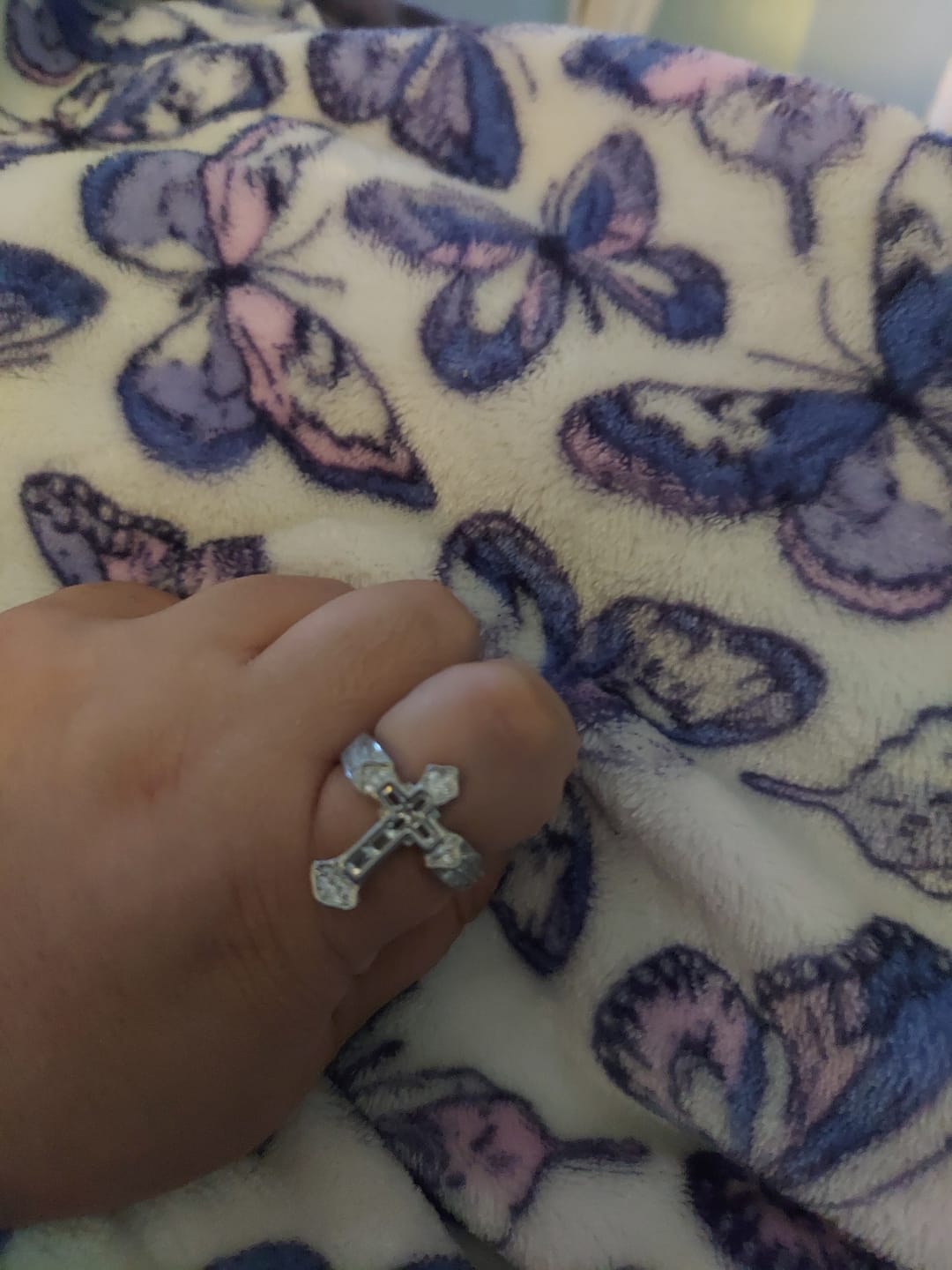 Customer photo review of Christianartworkshop Central Cross Motif Ring with Cubic Zirconia Accents: Carry His Care in Daily Wear